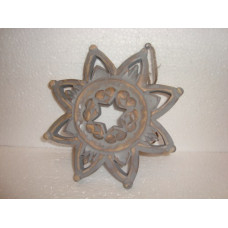 WOODEN STAR 8 POINT CARVING