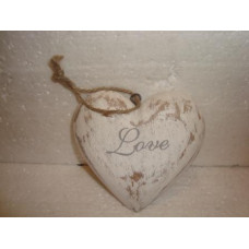 WOODEN HEART 11X11 CMS