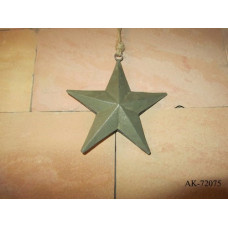 IRON HANGING STAR  SMALL