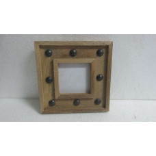 PHOTO FRAME IRON NAILS SQUARE