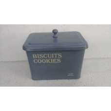 Biscuits box blue