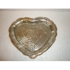 HEART PLATE MEDIUM