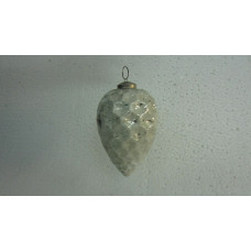 5.5 HONEY COMB EGG HANGING"