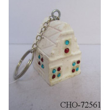 STANDING HOUSE WITH KEY CHAIN