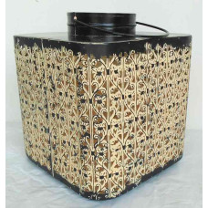 BOX BLOOM LANTERN