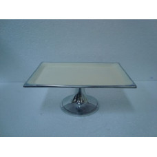 RECANGULAR TRAY ON BASE 30X20X13CMS