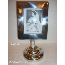 PHOTO FRAME W BASE PLAIN VERTICLE