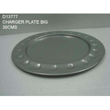 CHARGER PLATE BIG OVAL STUD DESIGN