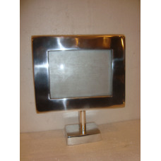 PHOTO FRAME ON STAND VERTICLE (PLAIN)