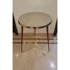 TABLE ROUND MED RED BOTTOM