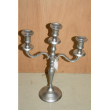 THREE LITE CANDLE STAND