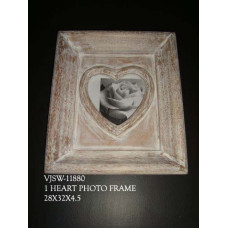 1 HEART PHOTO FRAME