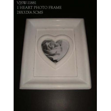 1 HEART PHOTO FRAME