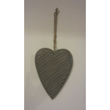 CARVED HEART ORNAMENT MED