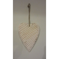 CARVED HEART ORNAMENT MEDIUM