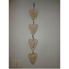 4 HEART HANGING